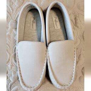 My Slippers My Pillow Beach Beige Womens Size 8 Impact Gel Leather Upper Shoes
